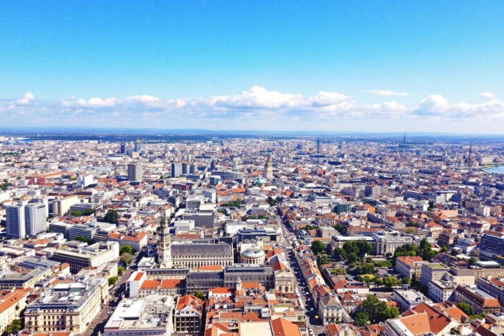 Vols et transport pas cher Lyon Bordeaux dès 21€ - comparaison destinations